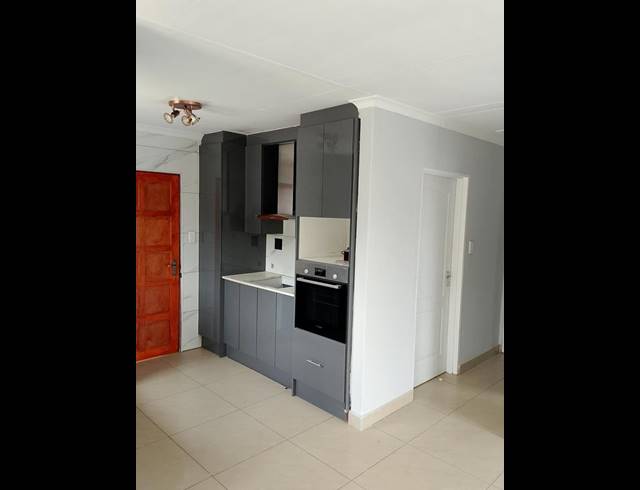 2 BEDROOM HOUSE FOR SALE IN COSMO CITY